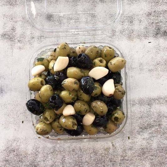 Olijven mix met verse kruiden